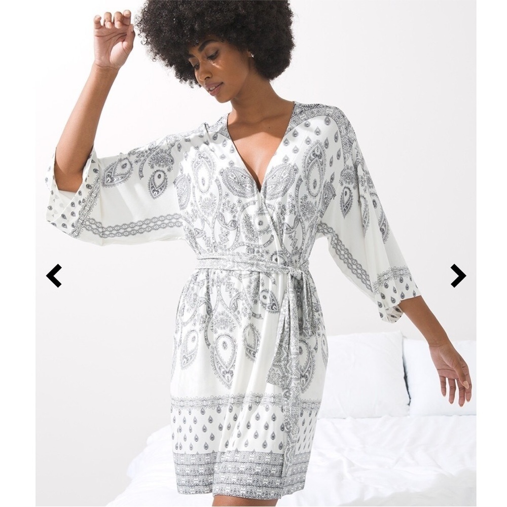 COOL NIGHTS Short Kimono Robe 99